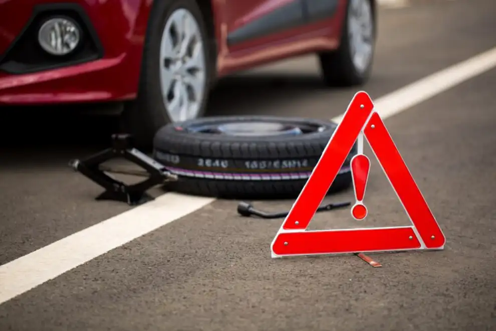Top Signs that Indicate You May Require Emergency Roadside Tire Change in Cleburne, TX